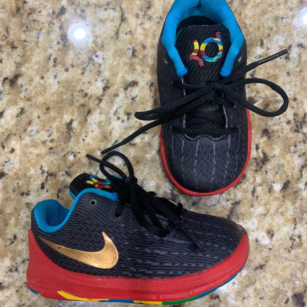 Nike KD toddler sneakers size 6